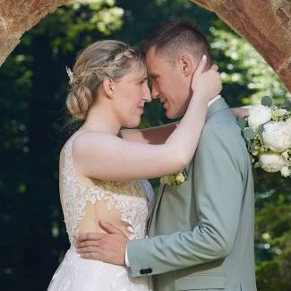 Thea & Romano – Greenery Wedding