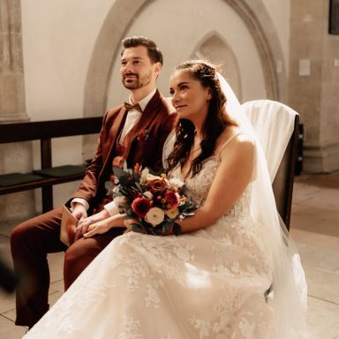 Lisa & Kenny – Rosttöne auf dem Weingut · Brunnenhaus