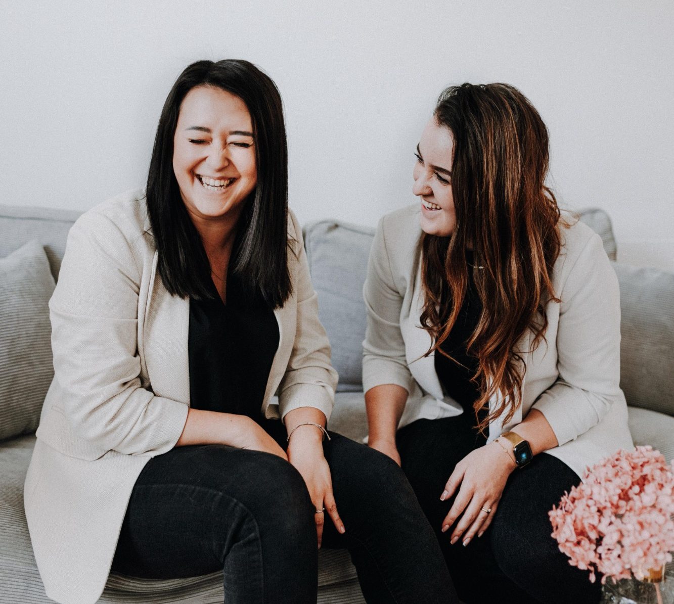 Sarah – Lovebird Weddings
